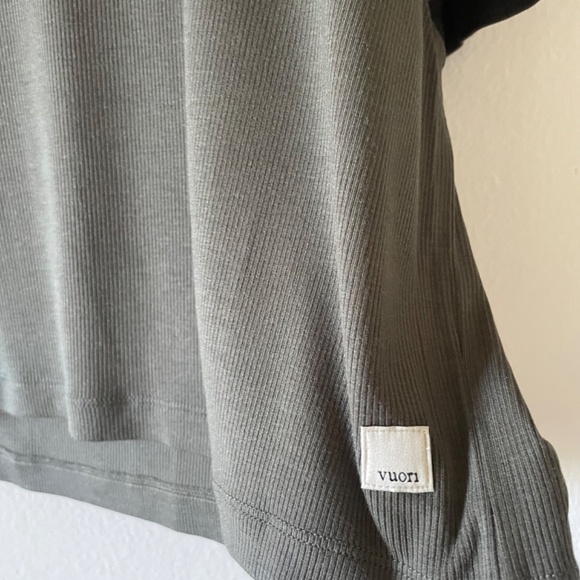 Vuori cove crop woman’s short sleeve crewneck T-shirt size M - Picture 10 of 13